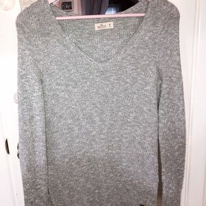 ⭐️ hollister sweater